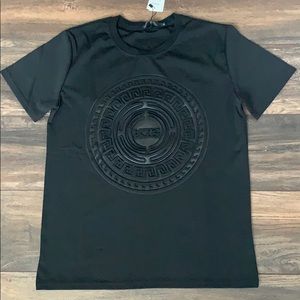 Black T-shirt with design NWT